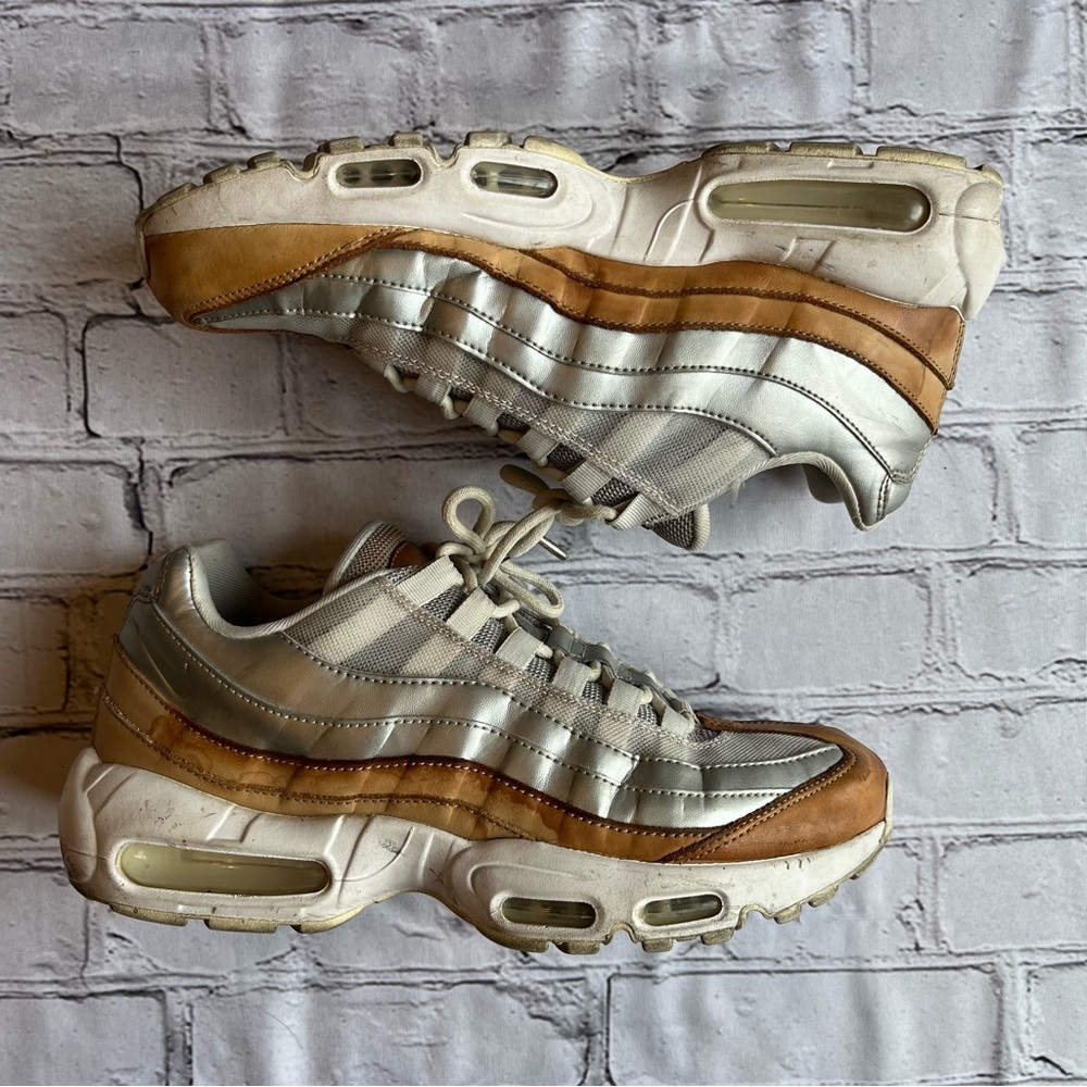 Nike Air Max 2017 Womens 10 Running Shoes Sneakers AH8697-002